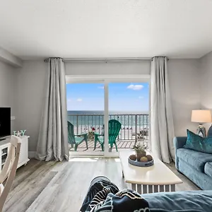 The Summit 515 Apartment