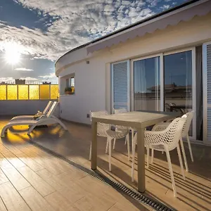 Sunny Rooftop Apartment Split